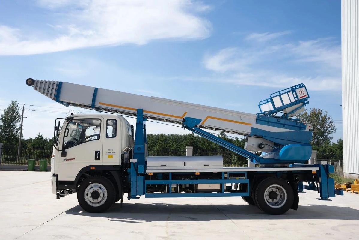 瑞昌县云梯上料车租赁费用